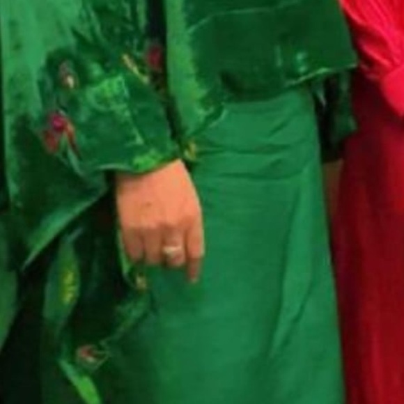 COPY - AmbriAhil - Picture 2 of 4